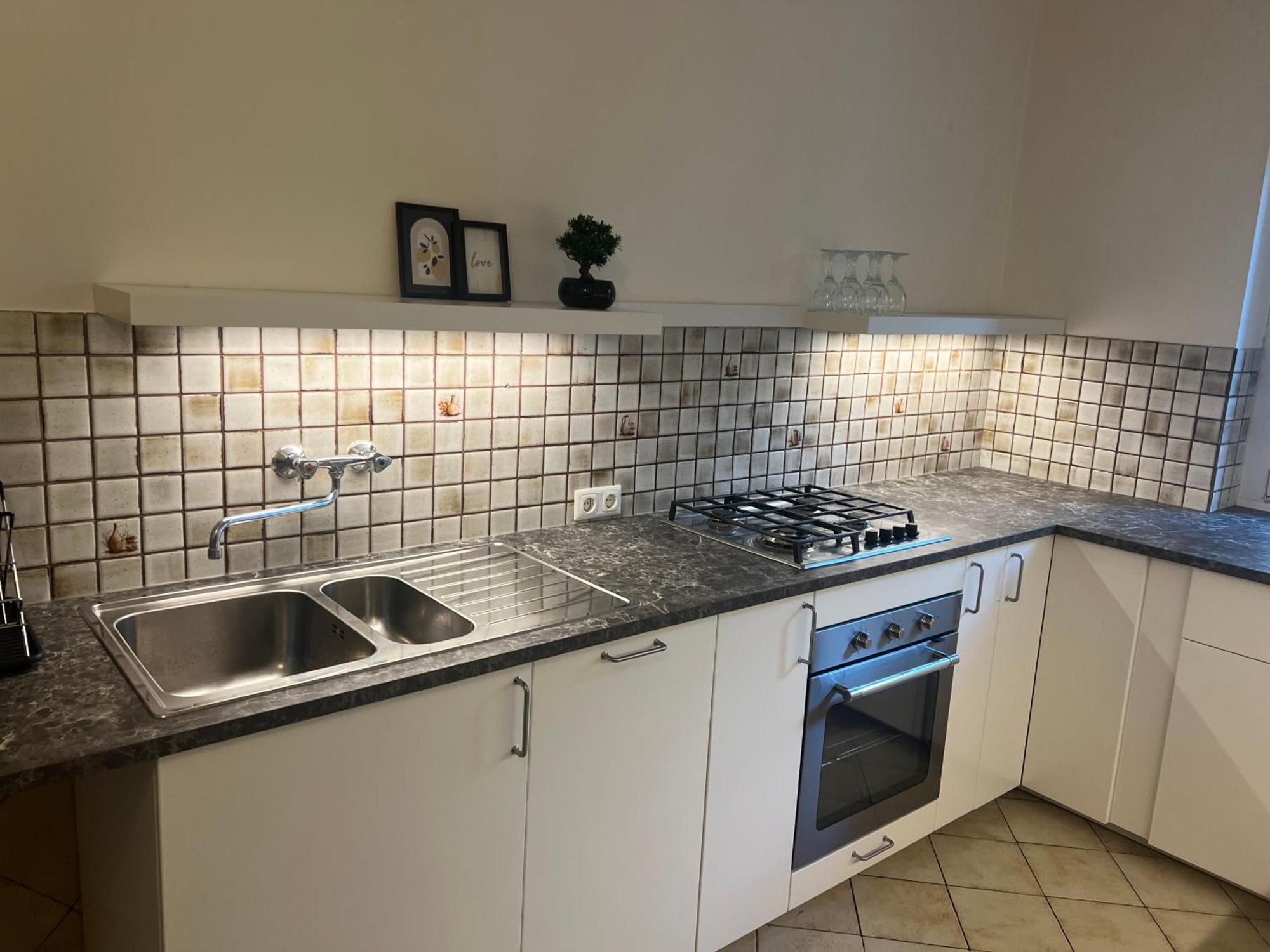 Apartament Enkplatz 2 *